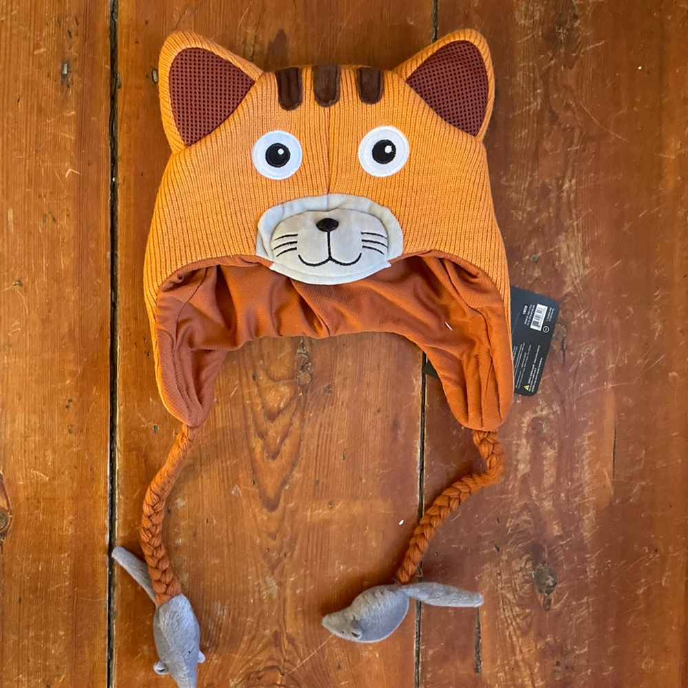 NWT Brookstone Cat hat w/ wireless earbuds